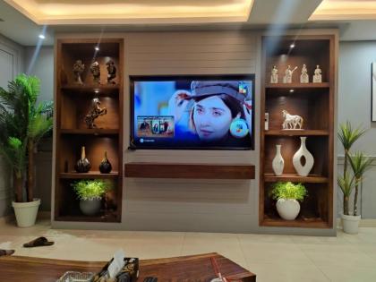 Goldcrest Mall Luxury Two-bed Apartment - image 3