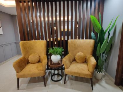 Goldcrest Mall Luxury Two-bed Apartment - image 7