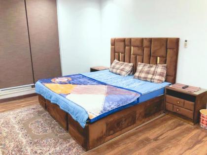Super Deluxe Apartment - image 16