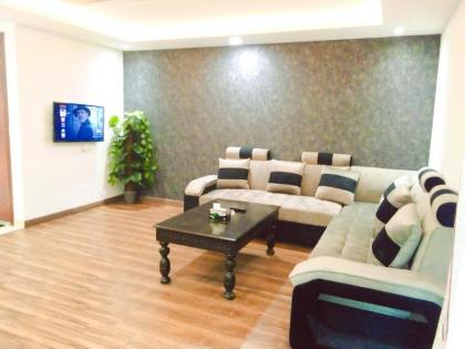 The Perfect Blend of Price and Comfort in GCM laxor Stay in Prime location - image 29
