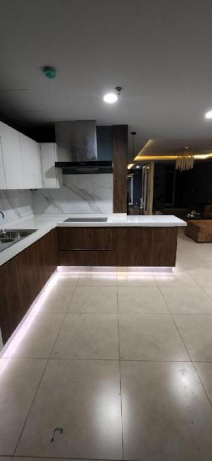 Heavenly Highrise 1 BR Apartment Gold Crest DHA - image 14
