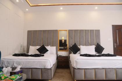 Hotel Five Season Lahore - image 18