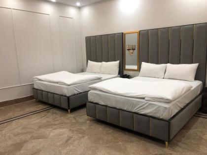 Hotel Five Season Lahore - image 3