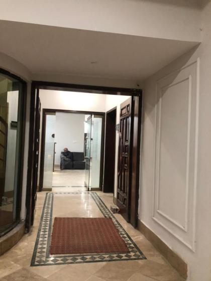Hotel Five Season Lahore - image 7