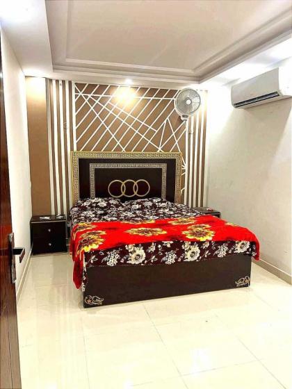 Per Day Or Daily Basis Furnished Flat Apartment Available 