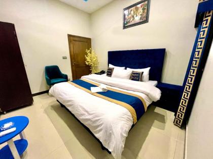 Go Hotel 001 Johar Town 
