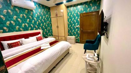 Go Hotel 001 Johar Town - image 22