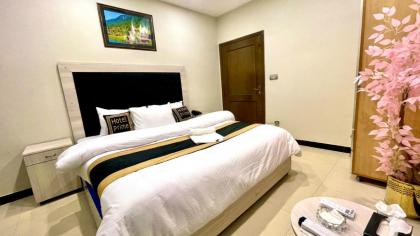 Go Hotel 001 Johar Town - image 25