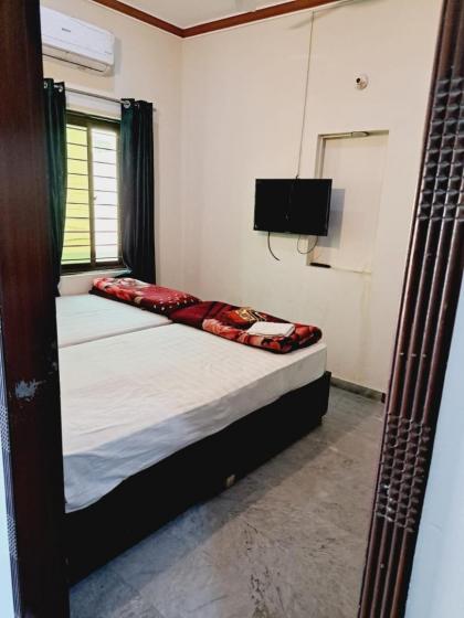 Lord Family Hotel - image 26