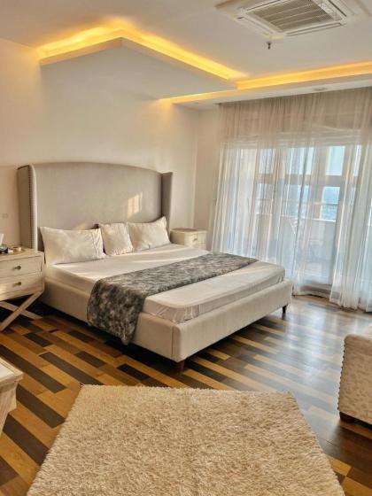 Gold crest Mall The Aesthetic one bed suite