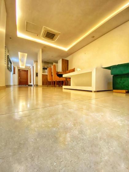 Gold crest Mall The Aesthetic one bed suite - image 4